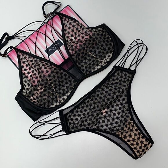 NEW VICTORIA SECRET BRA 36C PANTY Large Set - Picture 1 of 7